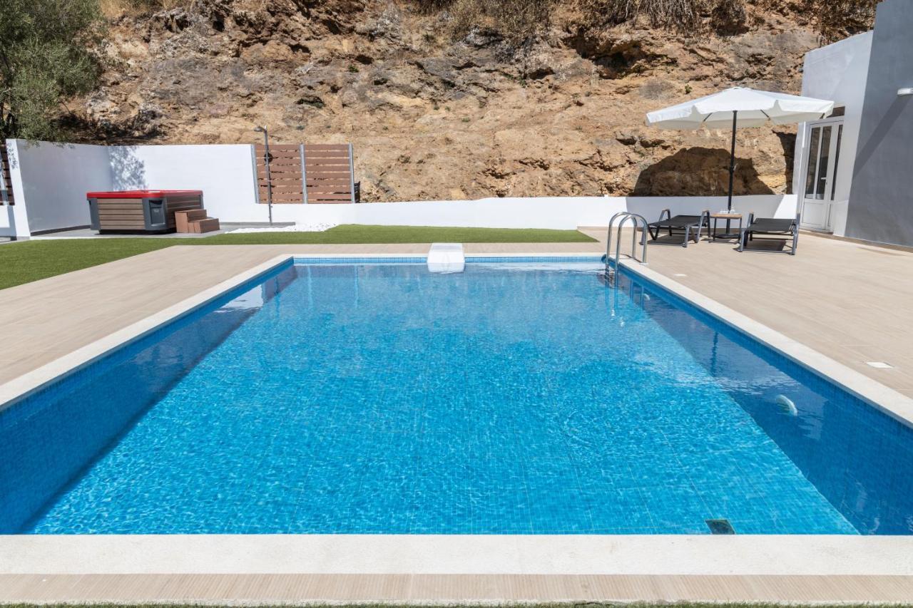 Villa Neonis Spilion Bagian luar foto