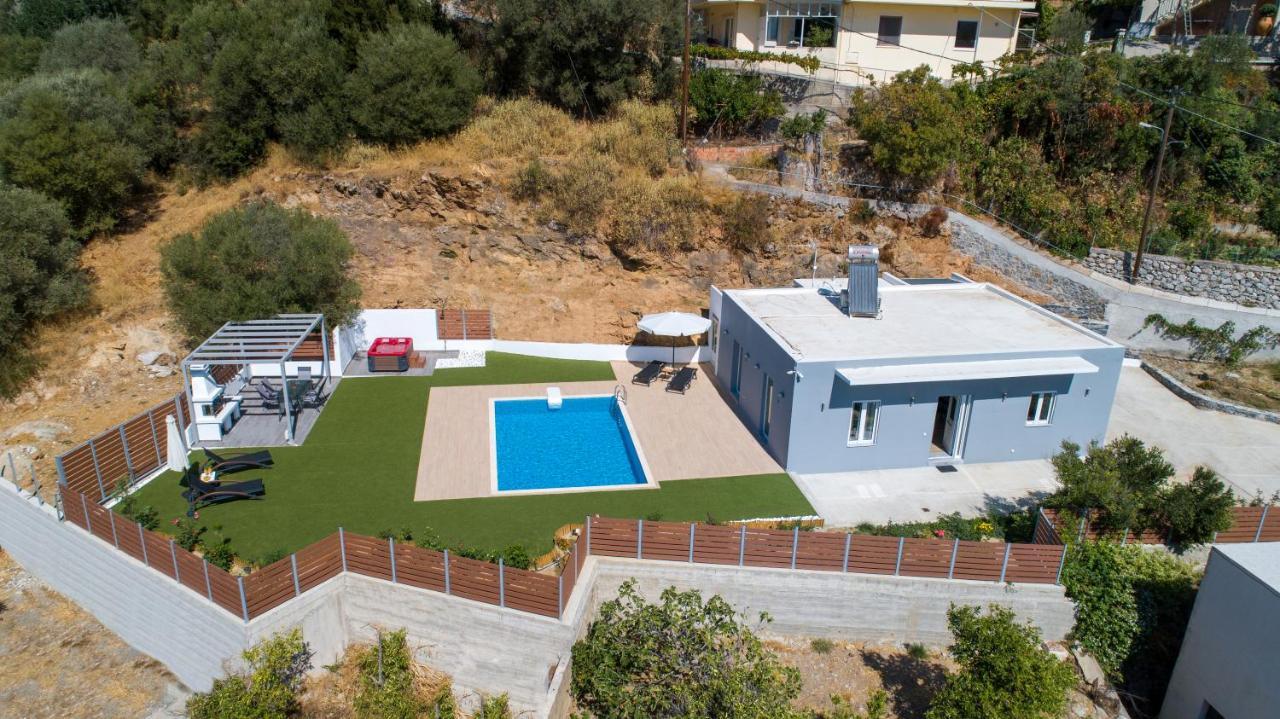 Villa Neonis Spilion Bagian luar foto