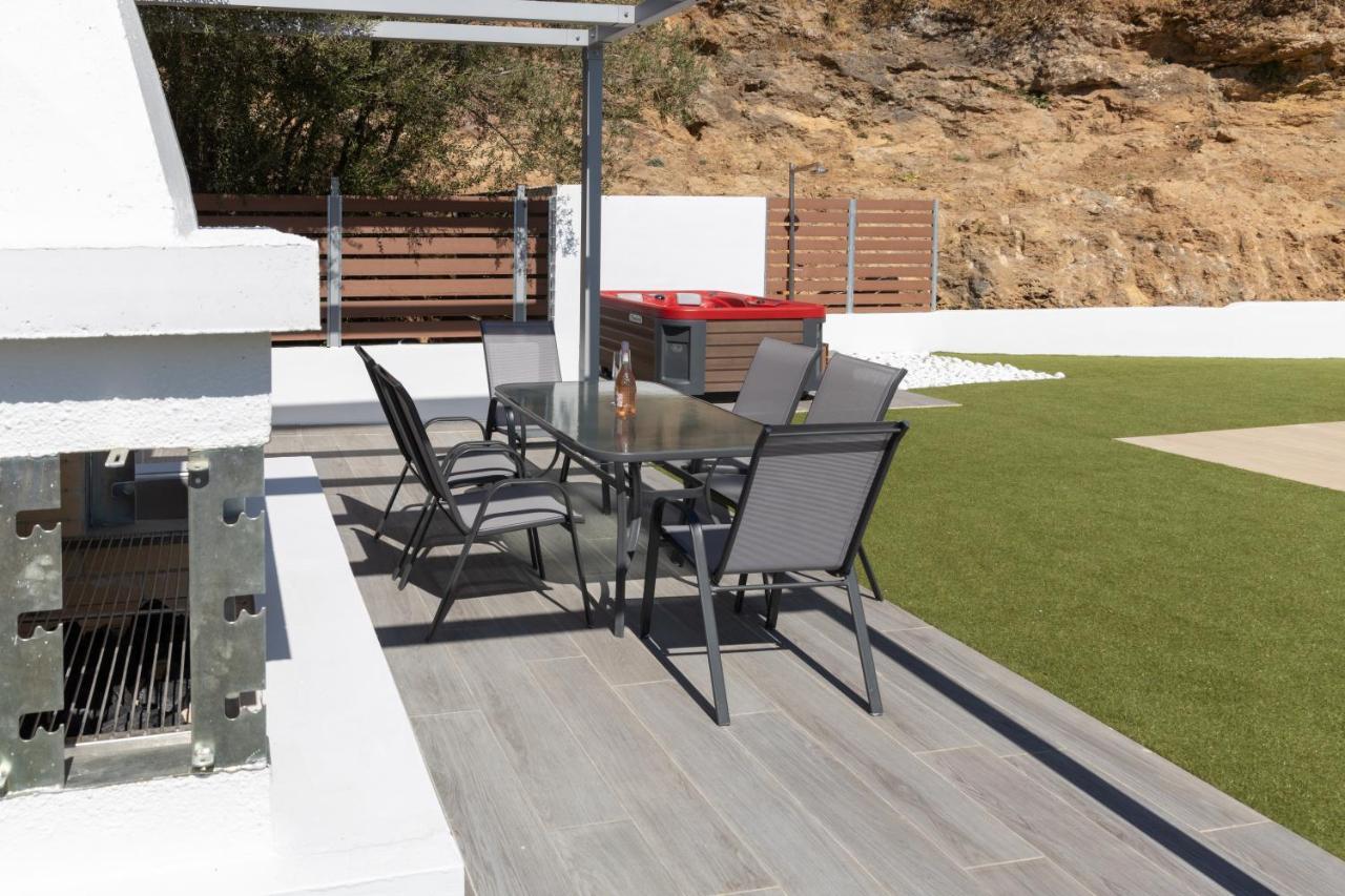 Villa Neonis Spilion Bagian luar foto