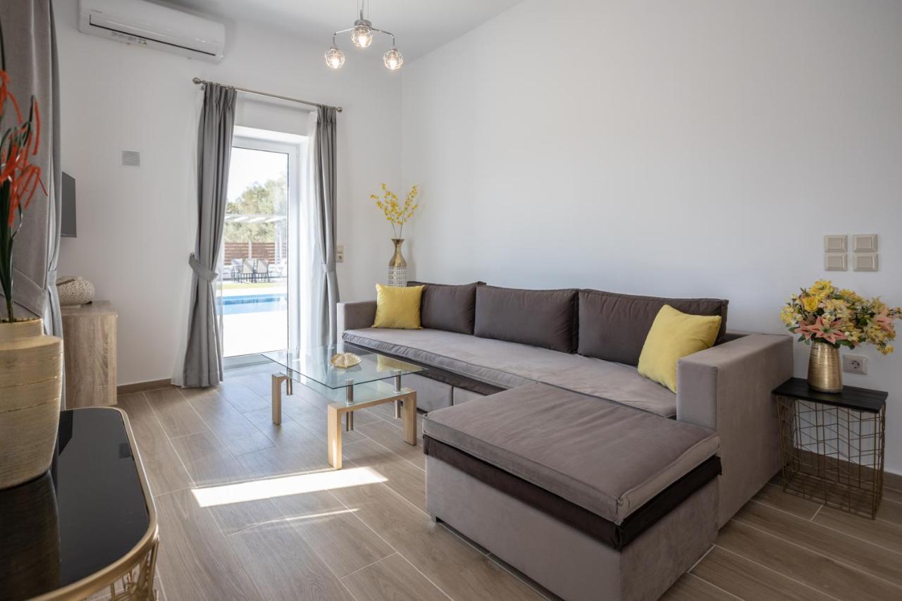 Villa Neonis Spilion Bagian luar foto